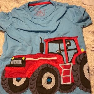 Tractor t shirt never worn